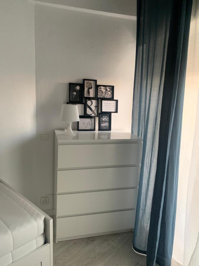 Acogedor estudio en primera línea de playa Benalmádena Exterior foto